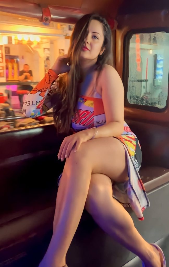 Pooja Banejee Hot Legs