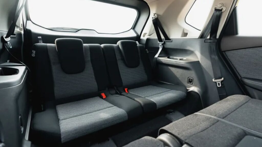 Nissan X-Trail Back Seat & Space