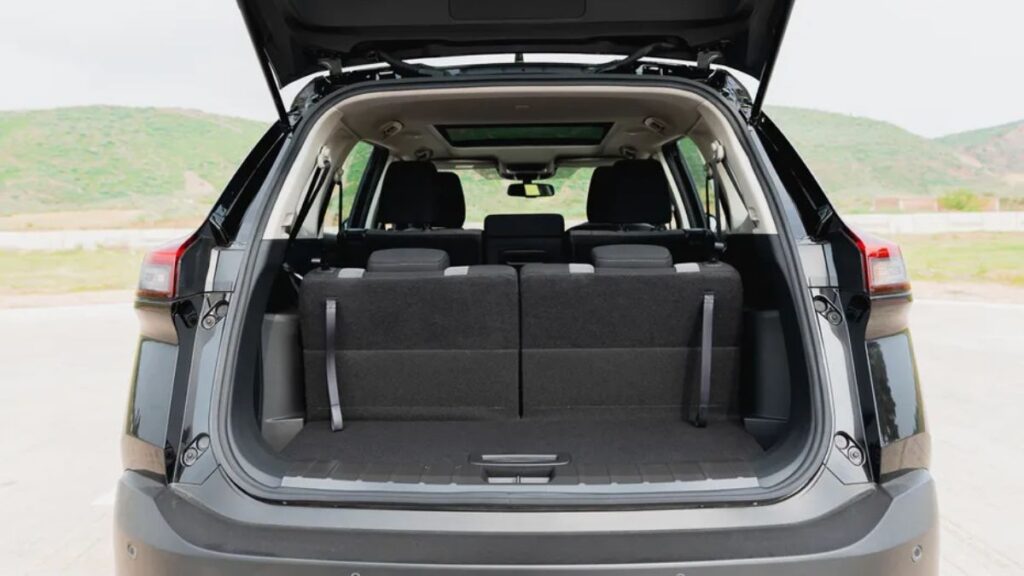 Nissan X-Trail Boot Space