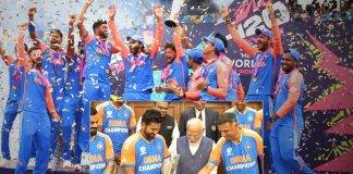 PM Modi laughs and jokes with cricketers, takes photo with T20 champions