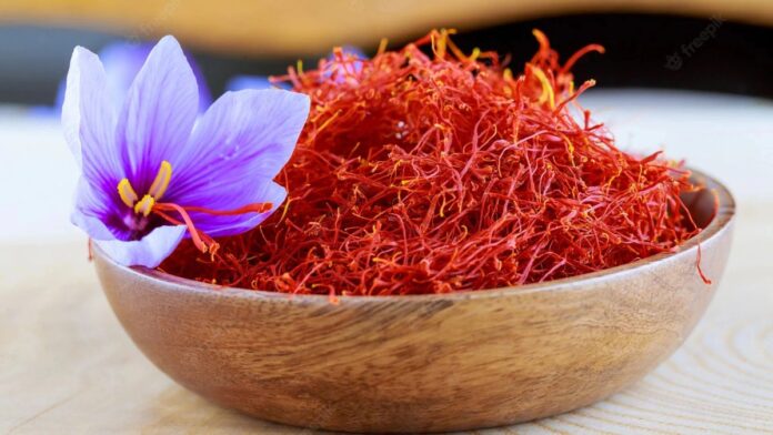 Amazing benefits of eating saffron, know how it keeps you healthy