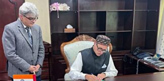 Article 370 issue missing in Omar Abdullah's first cabinet meeting, opposition raises questions