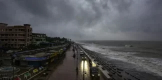 Cyclone Dana wreaks havoc in Odisha and Bengal, winds of 110 kmph