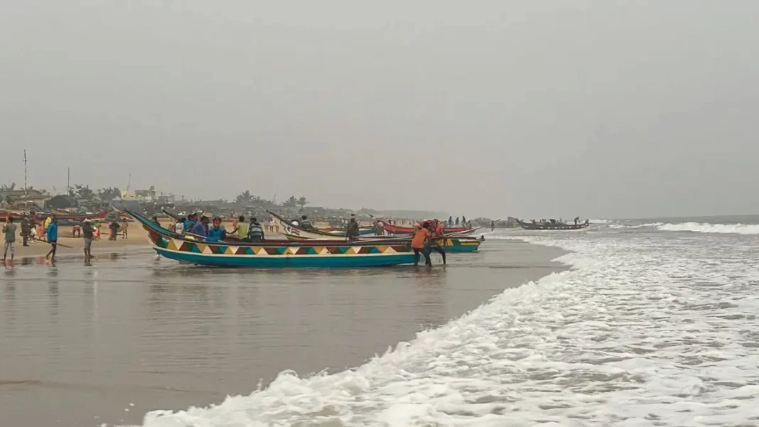 Experiences of people in shelters during Cyclone Dana in Odisha, government preparedness, and the role of officials