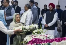 'Cheap politics': Minister reacts sharply to Congress' allegations on Manmohan Singh's funeral