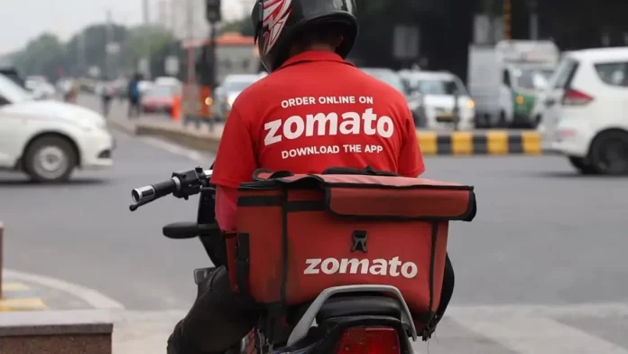 Zomato delivery agent forced to remove Santa Claus costume in Indore. Video goes viral