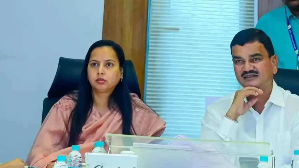 Ladki Bahin Yojana October Kist: आज खाते में आएंगे 1500 रुपये, इस काम के बिना नहीं मिलेगा पैसा 3 Ladki Bahin Yojana