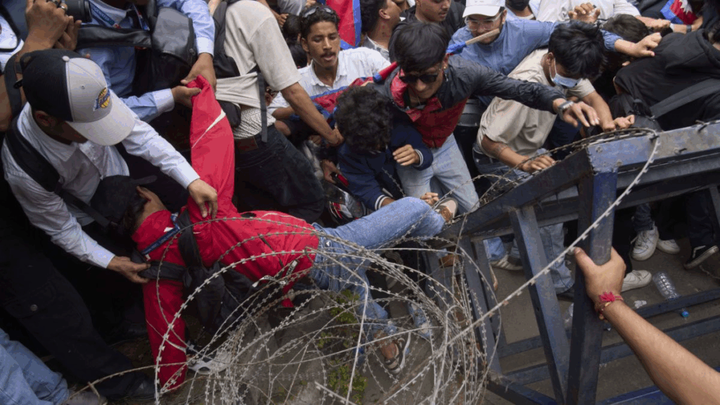 India Issues Advisory: नेपाल में Gen-Z प्रदर्शन के बीच भारतीय नागरिकों को भारत सरकार की सलाह 3 India Issues Advisory